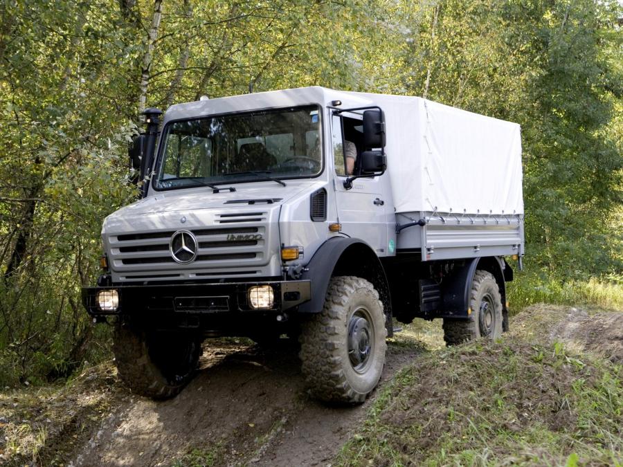  Mercedes-Benz Unimog U4000 2000 года  (фото 4 из 5)